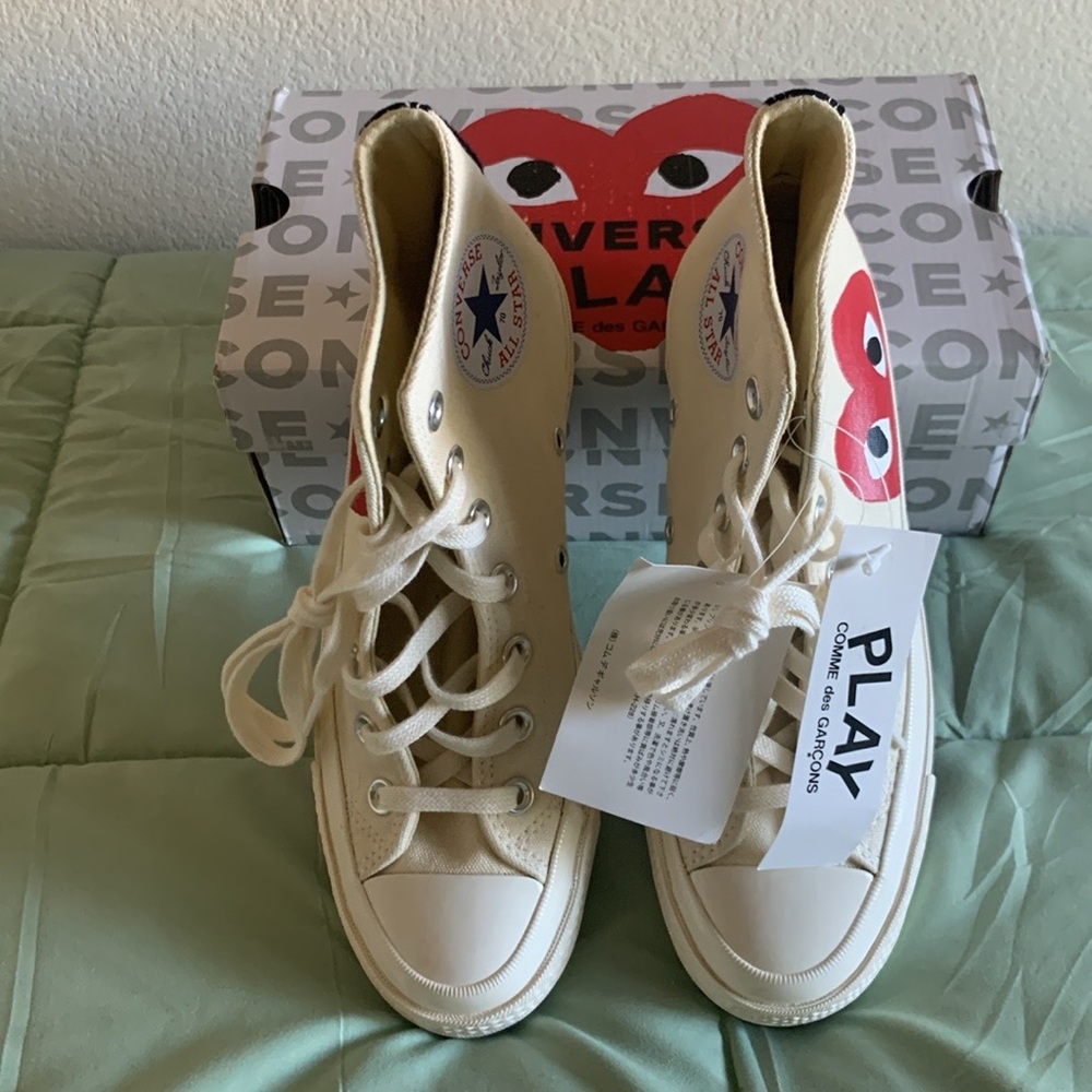 Converse Chuck Taylor CDG Play Hi Top Hidden Heart- Unisex s.5(men) / s.7(women)